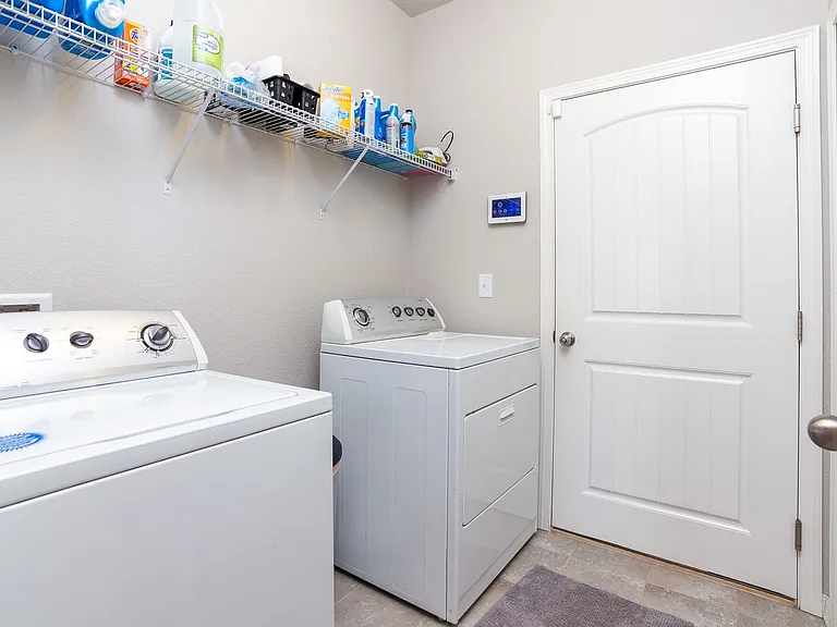 8141 Misty Moon Dr — Photo 18