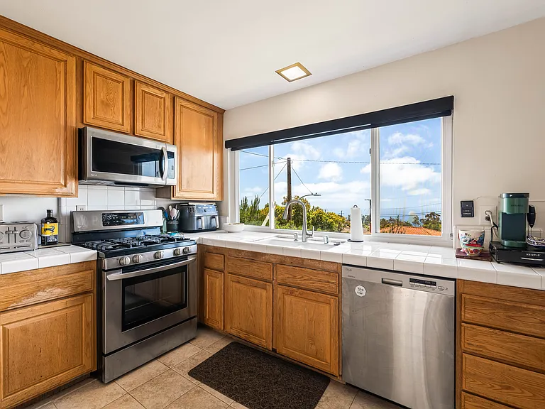 28130 Ambergate Dr — Photo 13