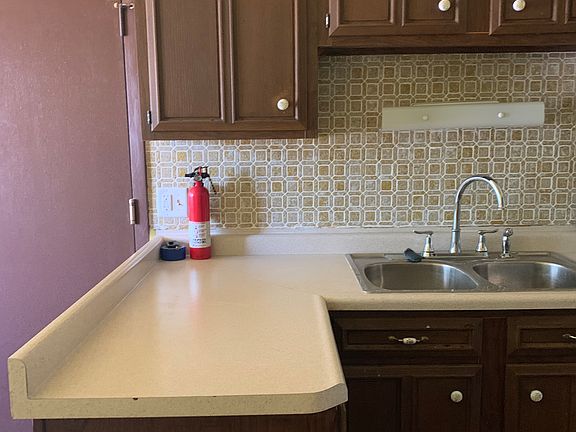5th image of 15027 Minerva Ave #2
