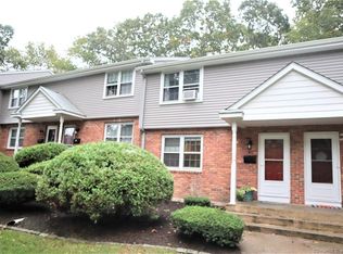 81 E Pattagansett Rd APT 41, Niantic, CT 06357