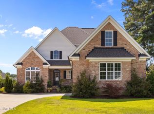 1933 Tucker Rd, Winterville, NC 28590