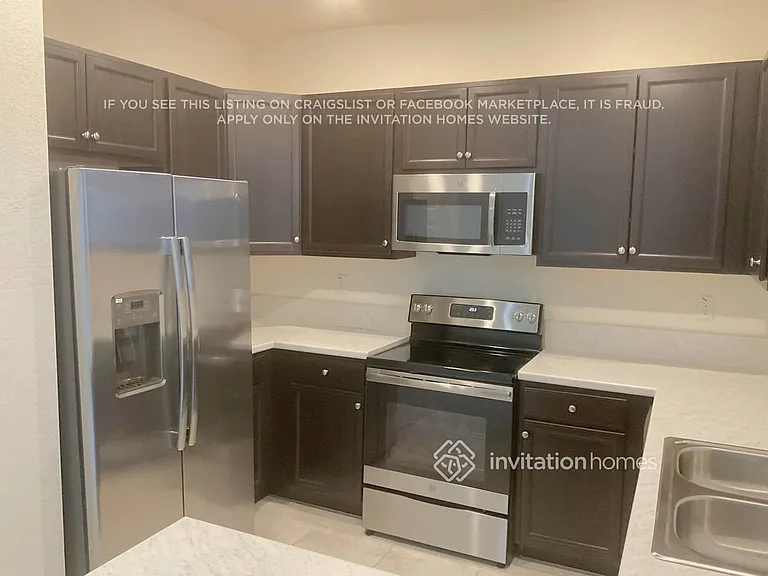 169 SE 33rd Pl — Photo 4