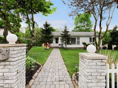 2 Lozier Ct, West Milford, NJ, 07480