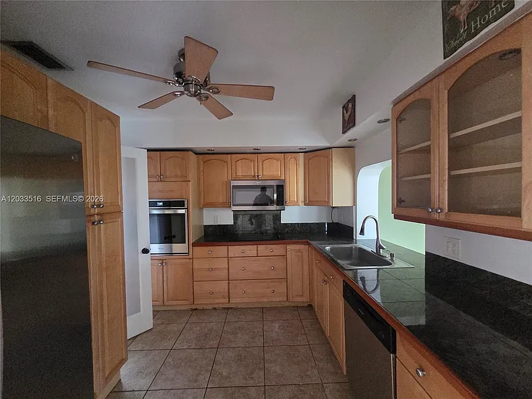 4415 Tyler St — Photo 9
