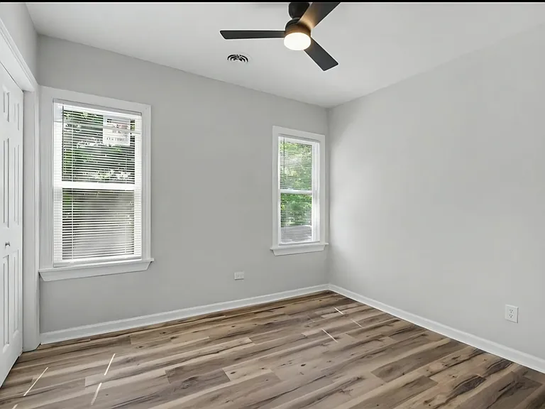 2517 Hale St #B — Photo 11