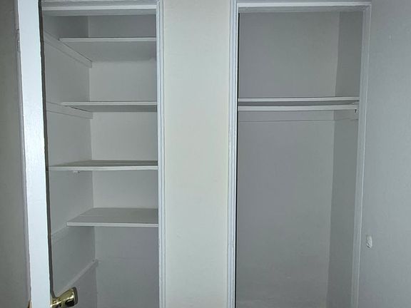 5th image of 14718 84th Dr #1