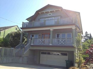 8816 8th Ave NE, Seattle, WA 98115