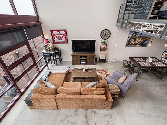 5th image of 367 Auden Ave Unit 310