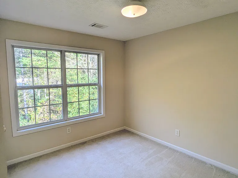 6051 Grovegate Ln — Photo 15