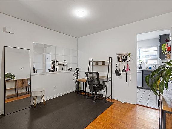 5th image of 3510 Roswell Rd NW APT M3