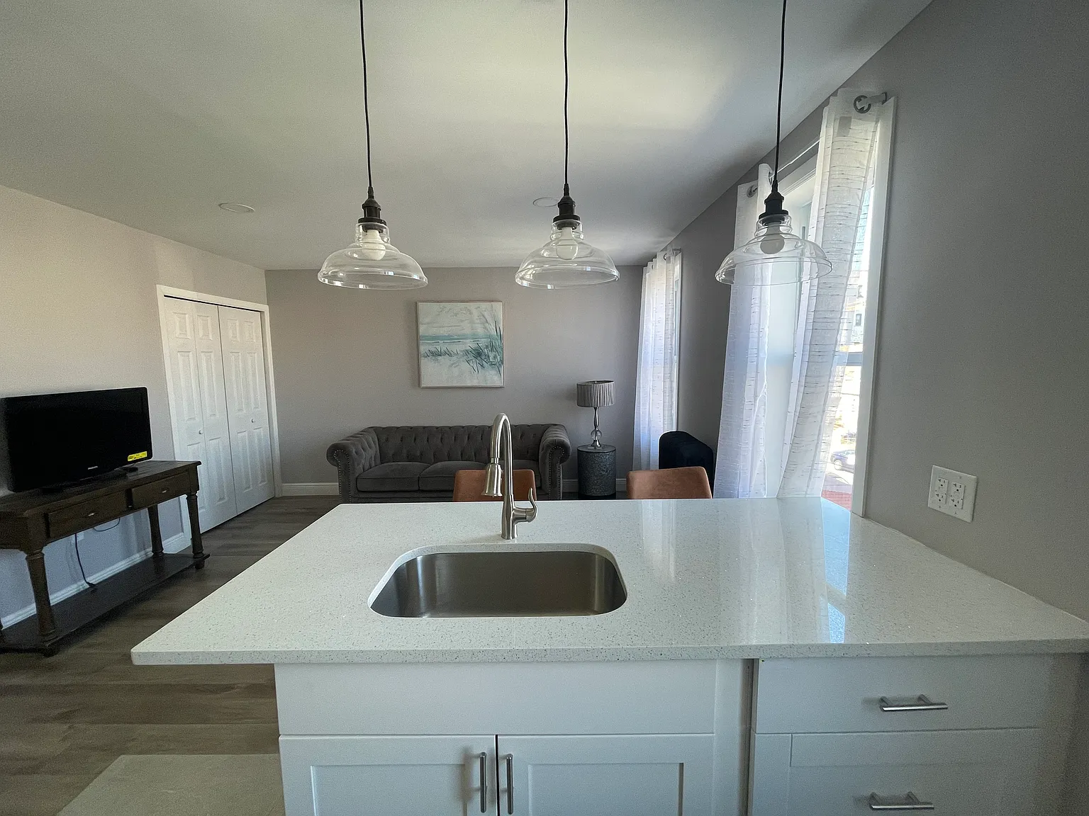2 bed, 600 sqft, $1,400 — Photo 1