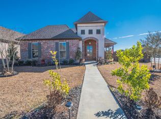 309 Channel Dr, Broussard, LA 70518