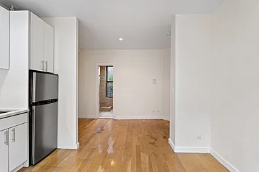 Rented by Safdie Realty Group