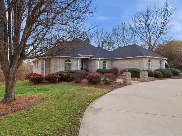 2393 Union Grove Rd, Lexington, NC 27295