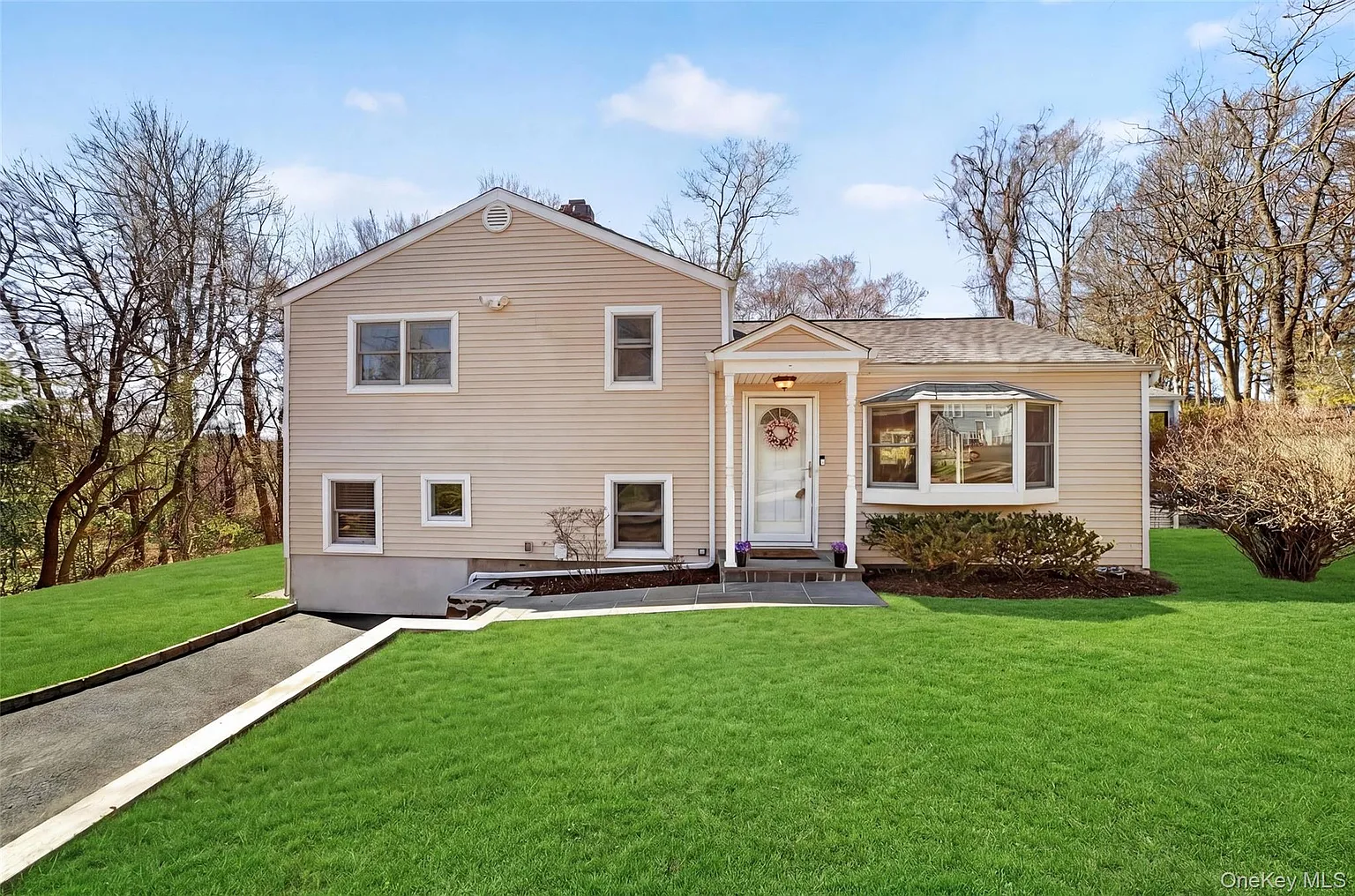 9 Ridge Road photo 1