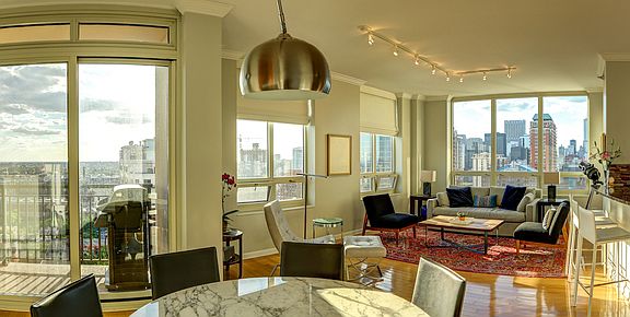 2nd image of 1111 S Wabash Ave APT 2603