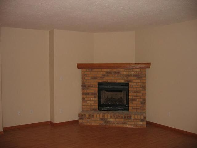 2nd image of 4794 Pines Cir