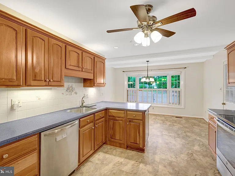 615 Kearney Ct SW — Photo 11