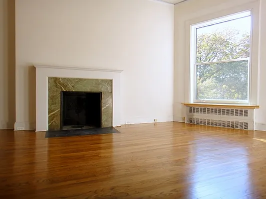 Rented by Balass Ralph, LREB | media 50