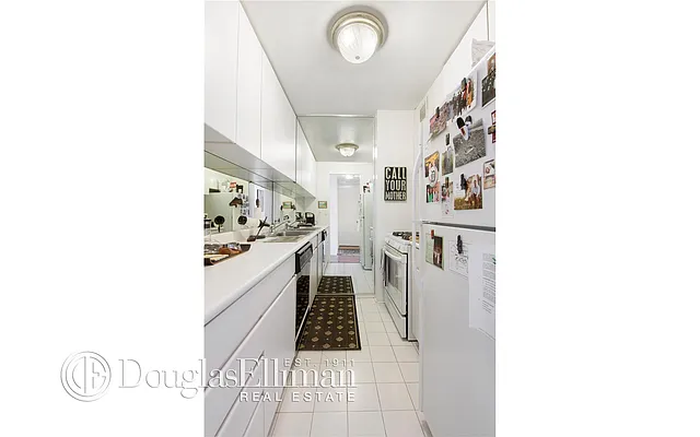 Rented by Douglas Elliman | media 14