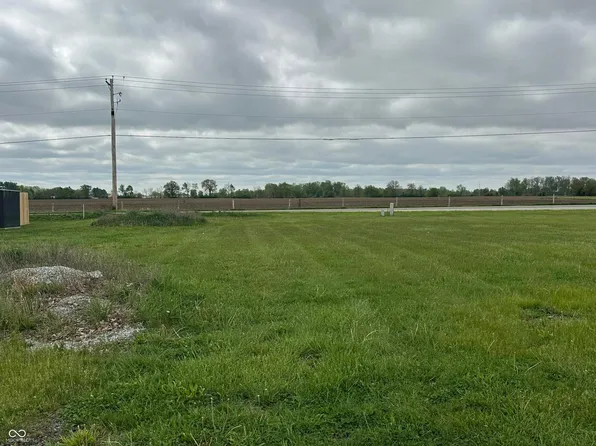 103 Sunburst Cir, Alexandria, IN 46001