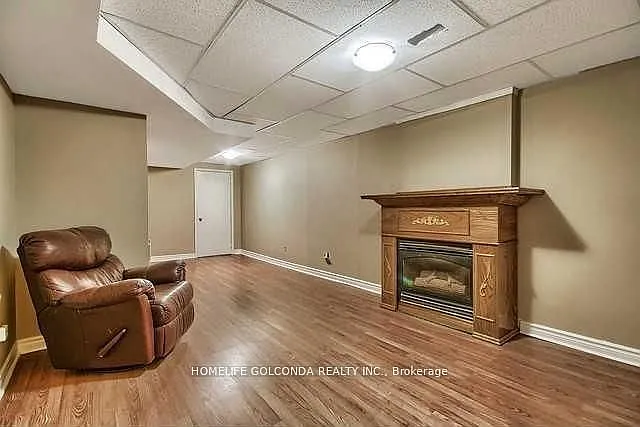 48 Hadden Cres — Photo 17