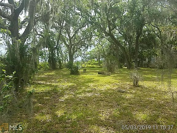 4th image of 424 Pelican Cir