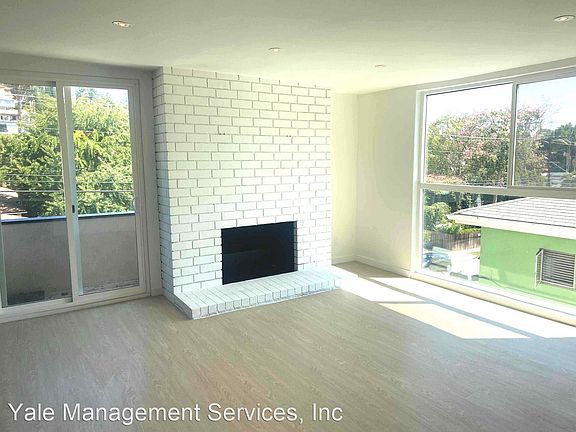 5th image of 2441 N Beachwood Dr #3