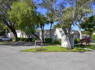 266 Sherwood Dr, Bradenton, FL 34210