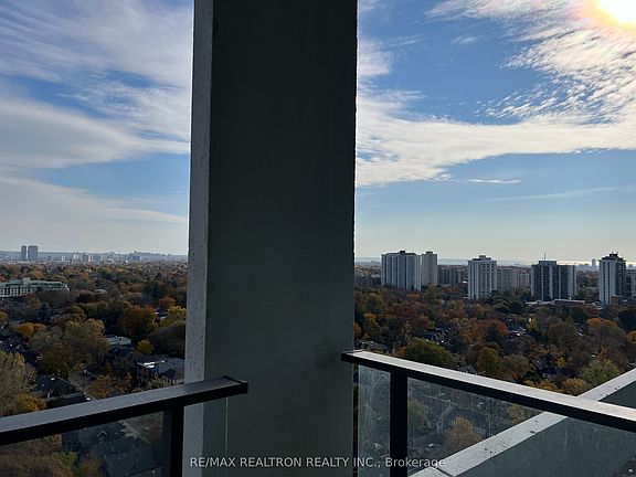 5th image of 5 Soudan Ave #2505