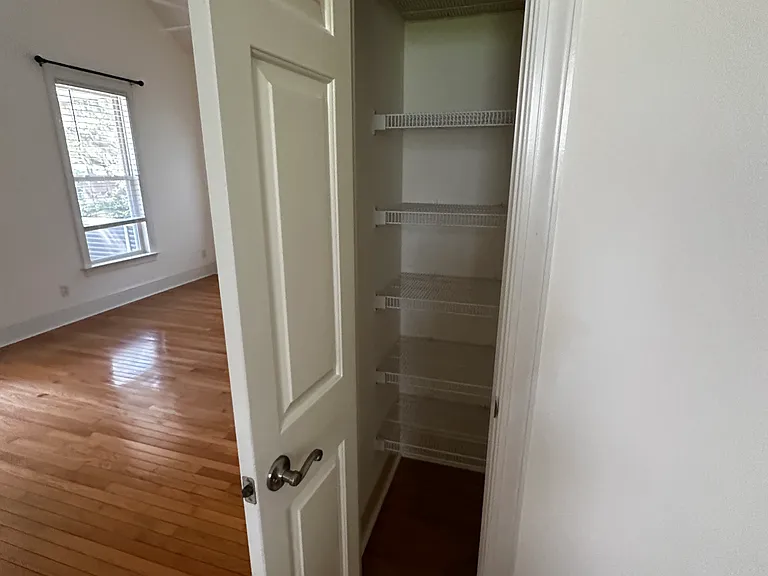 1215 Rodgers St — Photo 7