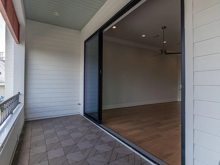 8711 Oak Kolbe Ln — Photo 27