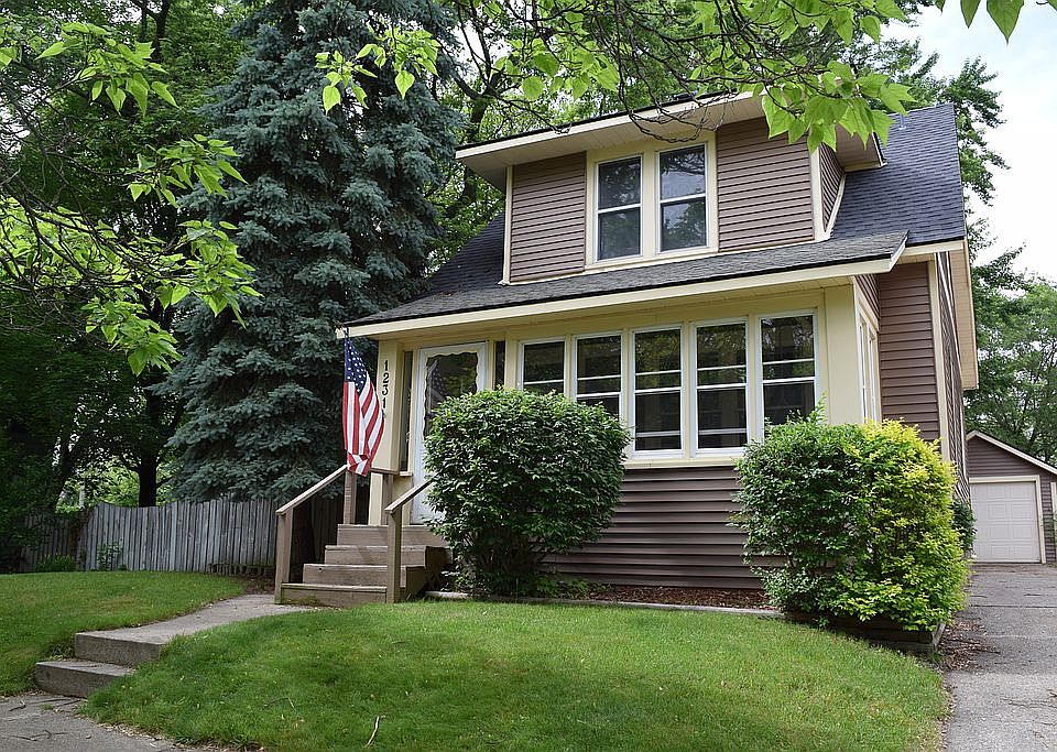 1st image of 1231 Franklin Ave