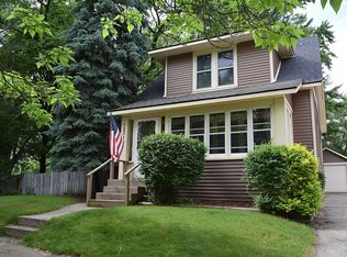 1231 Franklin Ave, Grand Haven, MI 49417