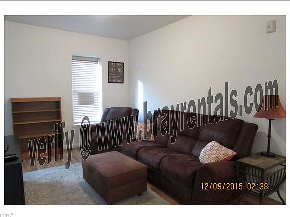 1210 Walnut Ave. #3 living room couch