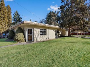 800 NE 9th St, Bend, OR 97701