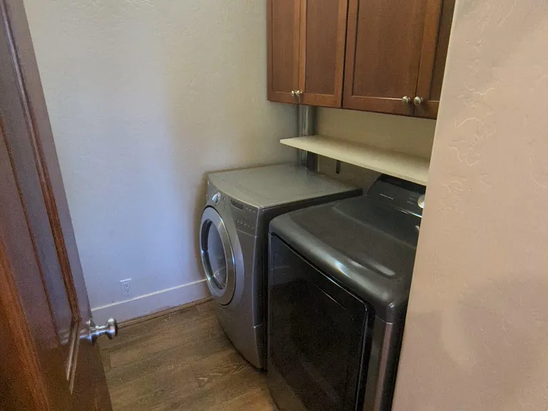 530 Evans Ct — Photo 16