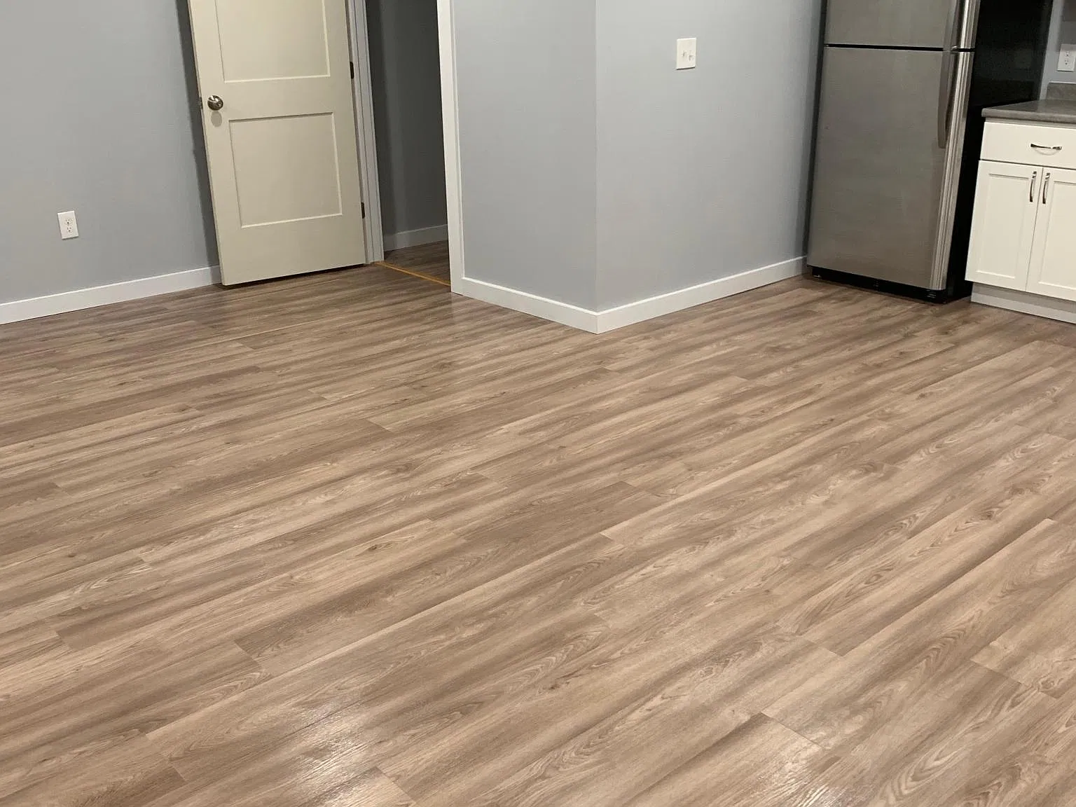 1 bed, 700 sqft, $875 — Photo 2