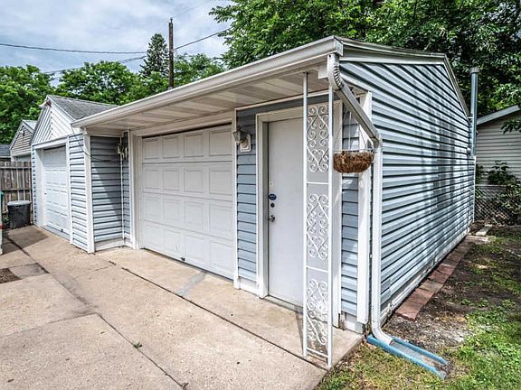 3rd image of 1289 Hubbard Ave