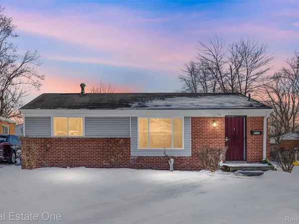 9535 Chamberlain St, Romulus, MI 48174