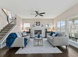 1046 Lindemann Rd, Saint Louis, MO 63131