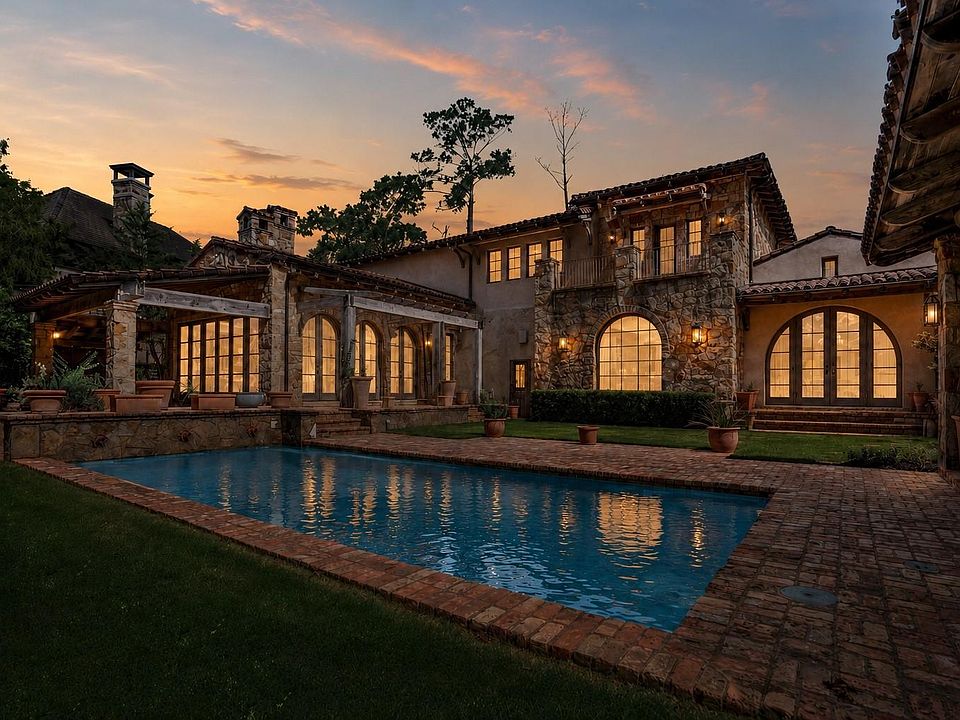 1st image of 15 N Badger Lodge Cir