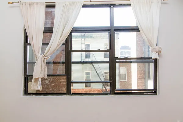 Rented by Nooklyn NYC LLC | media 24