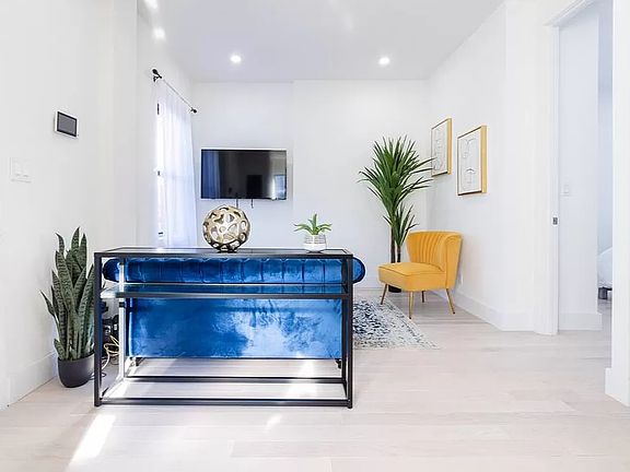 4th image of 170 1st Ave APT 7