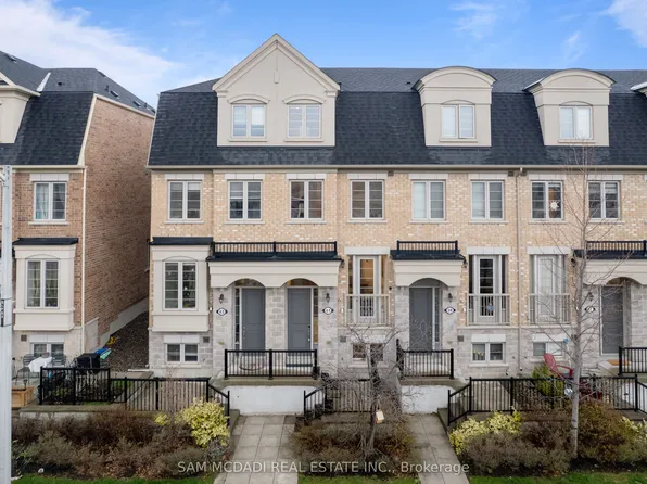 61 Edward Horton Cres, Toronto, ON M8Z 0E7