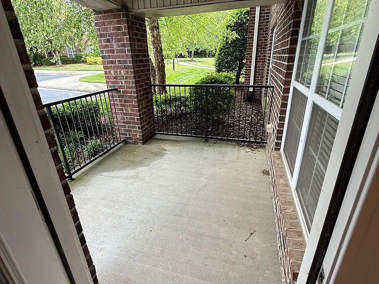 200 Lennox Dr #1A — Photo 7