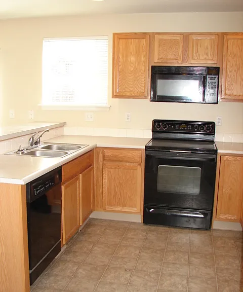 5065 Stone Fence Dr — Photo 7