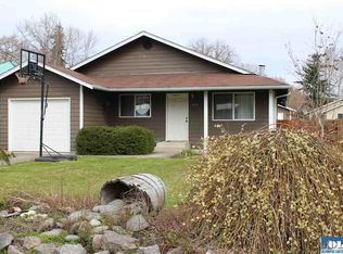 1025 W Glenwood St, Port Angeles, WA
