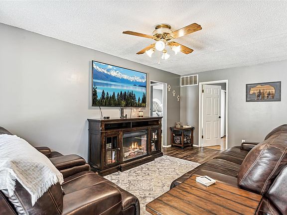 5th image of 907 Lamplight Ln