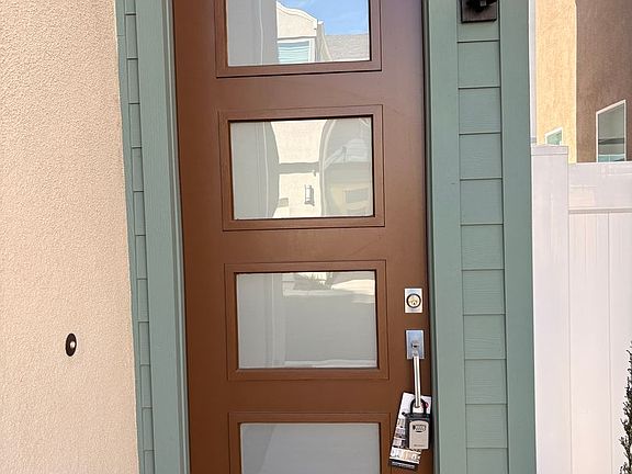3rd image of 2643 E Hyde Paseo